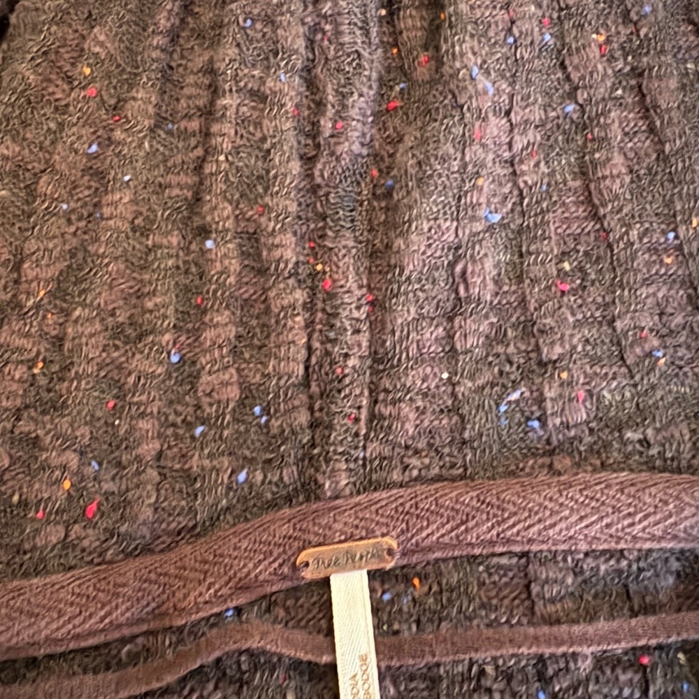 Free People Black V-Neck Sweater - Picture 2 of 5